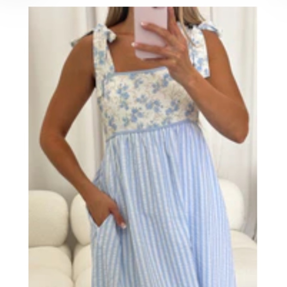 Wishlist Floral blue Maxi Dress